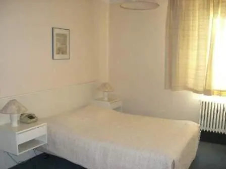 Du Chateau Hotel 3*